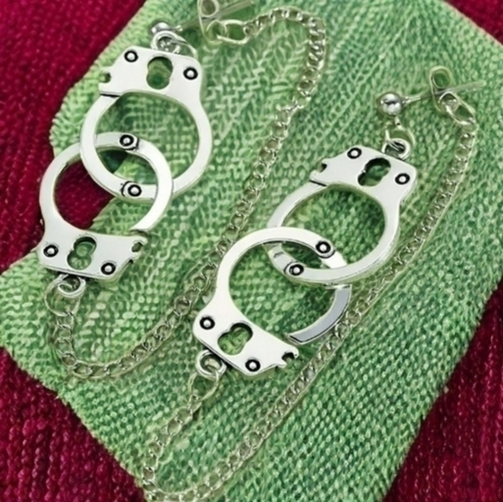 MODCLOTH CHAIN HANDCUFFS DROP EARRINGS